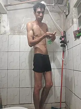 Snapshot of Dedede32 chatting on 4, 11, 2025 Dedede32 online show from 4, 11, 2025