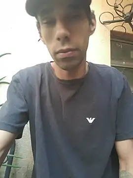 Snapshot of Dedede32 chatting on 10, 11, 2025 Dedede32 online show from 10, 11, 2025