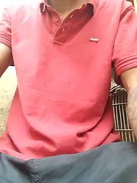 Snapshot of Dedede32 chatting on 14, 11, 2025 Dedede32 online show from 14, 11, 2025