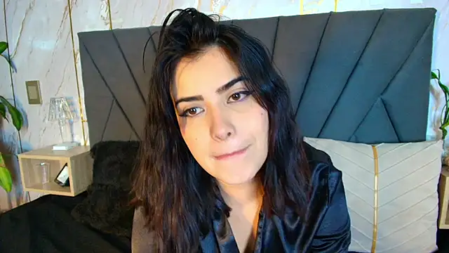 chloe Laurent1 online show from 3, 10, 2025