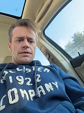 DILFiGuess11 online show from 13, 2, 2026