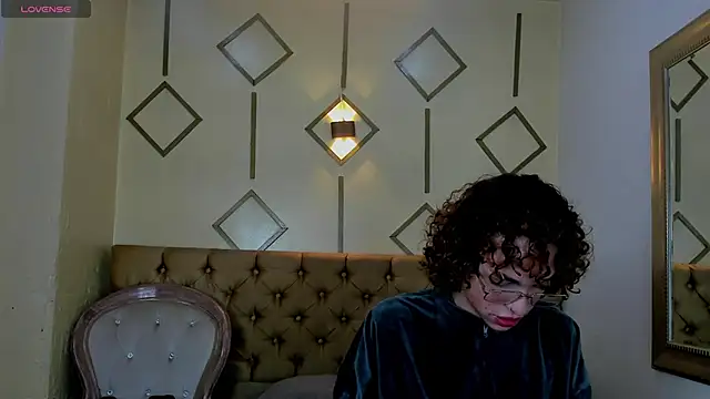 Snapshot of Aaron_Fordd chatting on 18, 9, 2025 Aaron Fordd online show from 18, 9, 2025