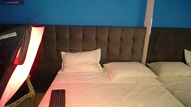 Snapshot of Aaron_Fordd chatting on 15, 10, 2025 Aaron Fordd online show from 15, 10, 2025