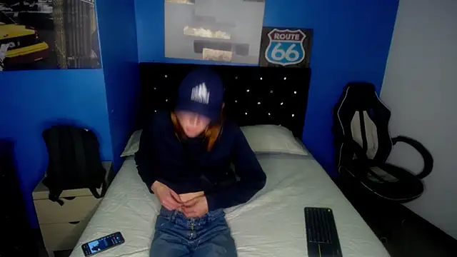 Snapshot of Aaron_Fordd chatting on 20, 10, 2025 Aaron Fordd online show from 20, 10, 2025