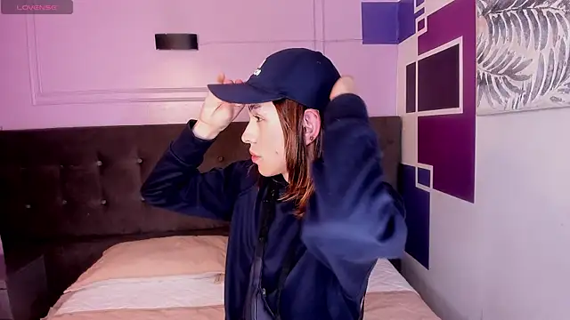 Snapshot of Aaron_Fordd chatting on 28, 10, 2025 Aaron Fordd online show from 28, 10, 2025