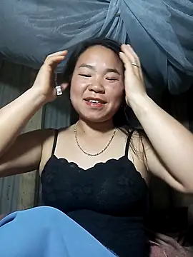 Snapshot of may-squirl chatting on 4, 11, 2025 may-squirl online show from 4, 11, 2025