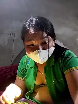 Snapshot of may-squirl chatting on 29, 10, 2025 may-squirl online show from 29, 10, 2025