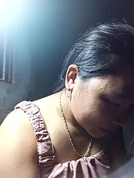 Snapshot of may-squirl chatting on 26, 10, 2025 may-squirl online show from 26, 10, 2025