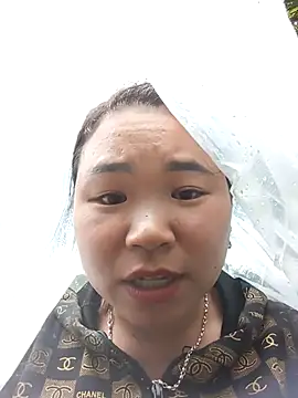 Snapshot of may-squirl chatting on 17, 11, 2025 may-squirl online show from 17, 11, 2025