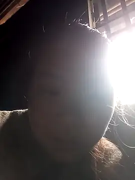 Snapshot of may-squirl chatting on 18, 11, 2025 may-squirl online show from 18, 11, 2025