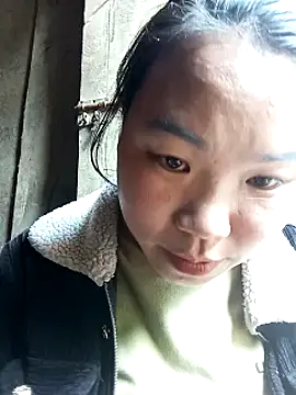 Snapshot of may-squirl chatting on 15, 11, 2025 may-squirl online show from 15, 11, 2025