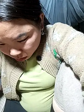 Snapshot of may-squirl chatting on 23, 11, 2025 may-squirl online show from 23, 11, 2025