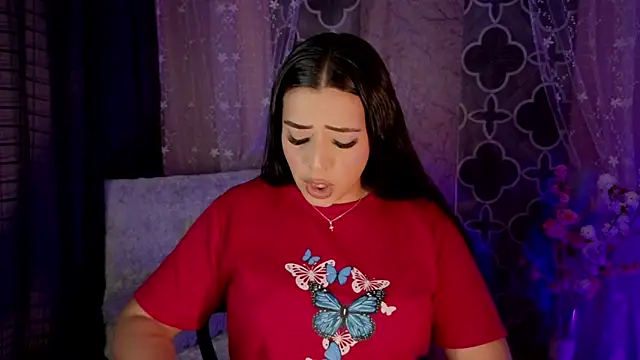 Snapshot of Kayleemorales chatting on 27, 4, 2026 Kayleemorales online show from 27, 4, 2026