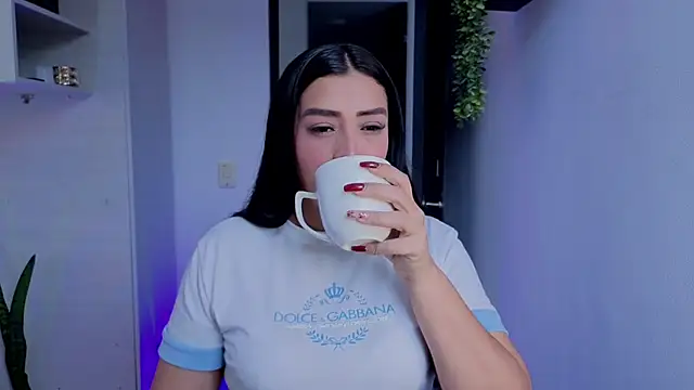 Snapshot of Kayleemorales chatting on 12, 5, 2026 Kayleemorales online show from 12, 5, 2026