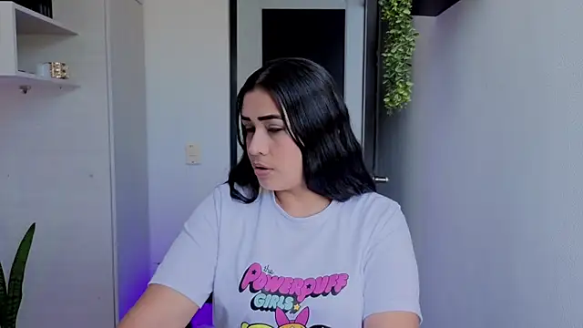 Snapshot of Kayleemorales chatting on 9, 5, 2026 Kayleemorales online show from 9, 5, 2026