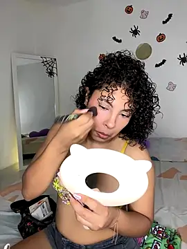 ViolettaMiller  online show from 17, 10, 2025