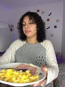 ViolettaMiller  online show from 22, 10, 2025