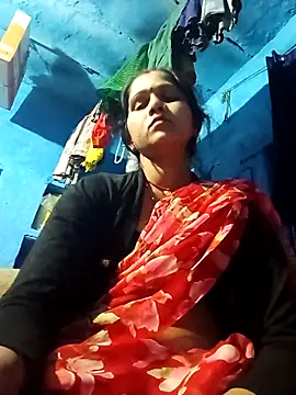 Jooli xx online show from 25, 3, 2026