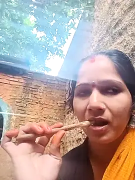 Jooli xx online show from 13, 10, 2025