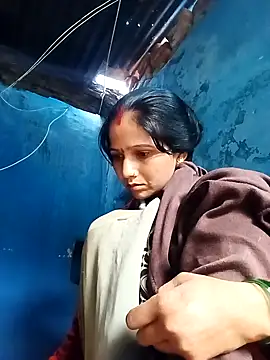 Jooli xx online show from 3, 2, 2026