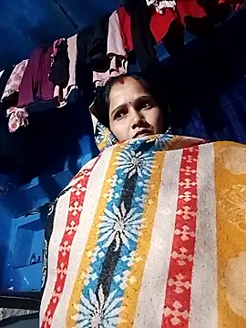 Jooli xx online show from 4, 11, 2025