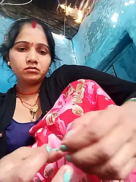 Jooli xx online show from 11, 4, 2026