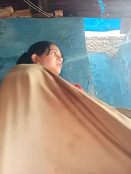 Jooli xx online show from 9, 2, 2026