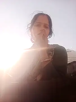 Jooli xx online show from 8, 11, 2025