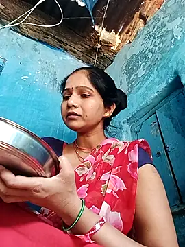 Jooli xx online show from 19, 4, 2026