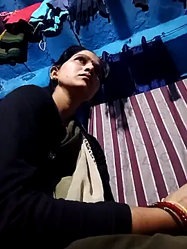 Jooli xx online show from 7, 2, 2026