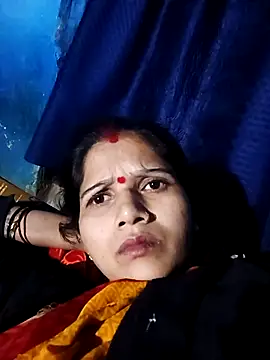 Jooli xx online show from 9, 10, 2025