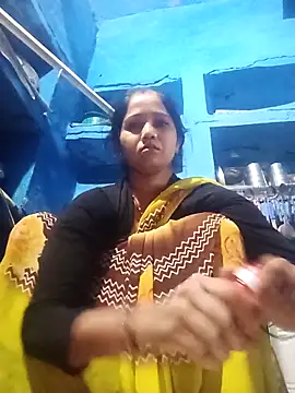 Jooli xx online show from 17, 3, 2026