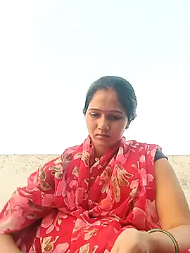 Jooli xx online show from 18, 4, 2026