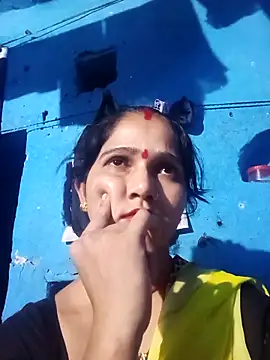 Jooli xx online show from 2, 4, 2026