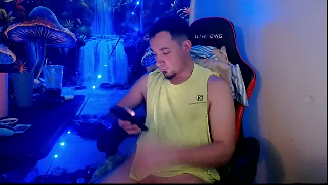 Snapshot of YoBlezz chatting on 14, 1, 2026 YoBlezz online show from 14, 1, 2026