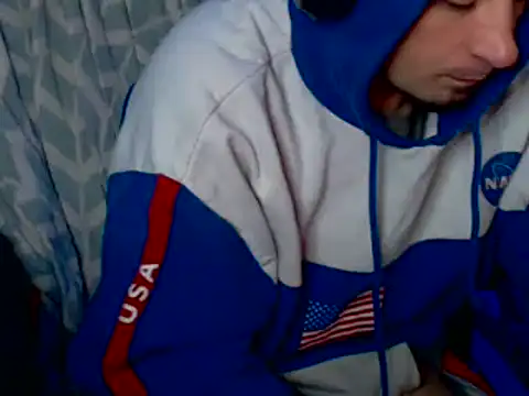 Snapshot of YoBlezz chatting on 28, 11, 2025 YoBlezz online show from 28, 11, 2025