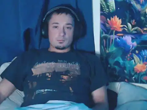 Snapshot of YoBlezz chatting on 15, 11, 2025 YoBlezz online show from 15, 11, 2025