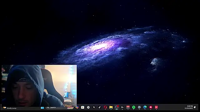 Snapshot of YoBlezz chatting on 22, 11, 2025 YoBlezz online show from 22, 11, 2025