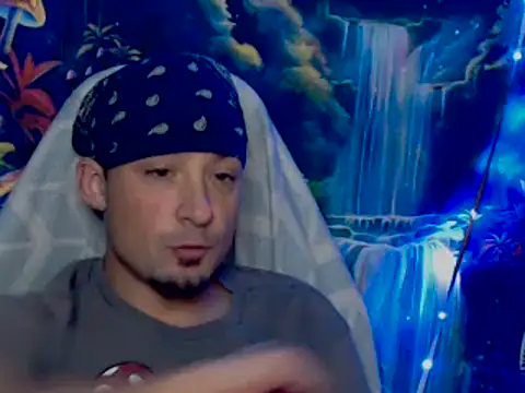 Snapshot of YoBlezz chatting on 27, 11, 2025 YoBlezz online show from 27, 11, 2025