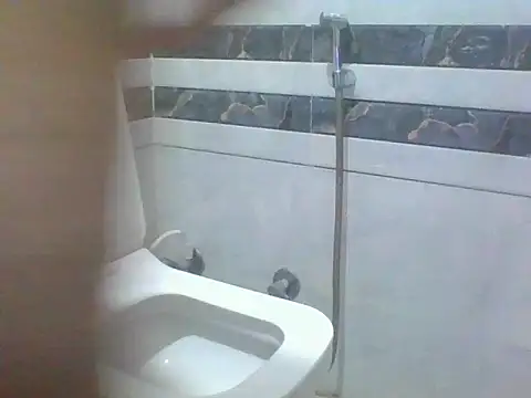 Snapshot of johnysinsr chatting on 6, 11, 2025 johnysinsr online show from 6, 11, 2025