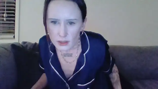 Snapshot of liltiddygoffwaifu chatting on 18, 11, 2025 liltiddygoffwaifu online show from 18, 11, 2025
