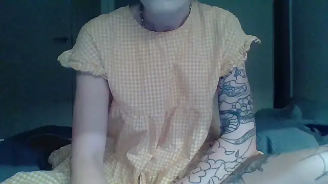 Snapshot of liltiddygoffwaifu chatting on 21, 10, 2025 liltiddygoffwaifu online show from 21, 10, 2025