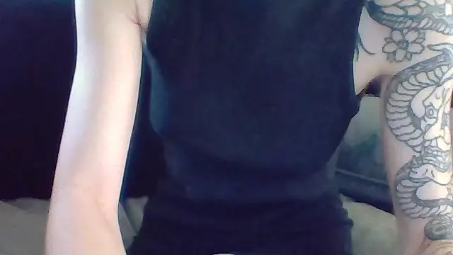 Snapshot of liltiddygoffwaifu chatting on 30, 11, 2025 liltiddygoffwaifu online show from 30, 11, 2025