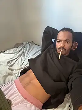 TRILLAHUNG online show from 10, 10, 2025