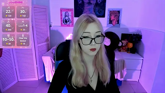 RubyBennett online show from 3, 10, 2025