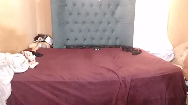 BendMeOverXX online show from 28, 6, 2026