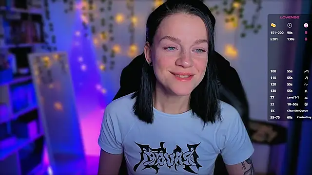 raspberry  girl  online show from 14, 9, 2025