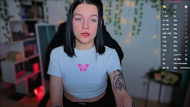 raspberry  girl  online show from 12, 9, 2025