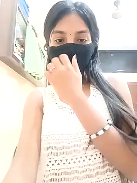 Hotty Muskaan online show from 20, 9, 2025