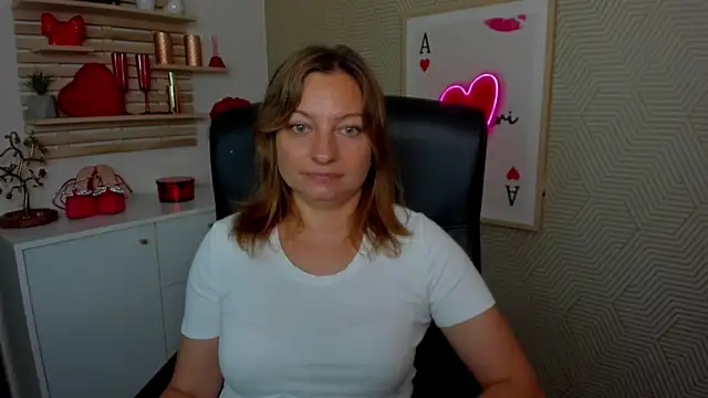 angelaSamt online show from 1, 7, 2026